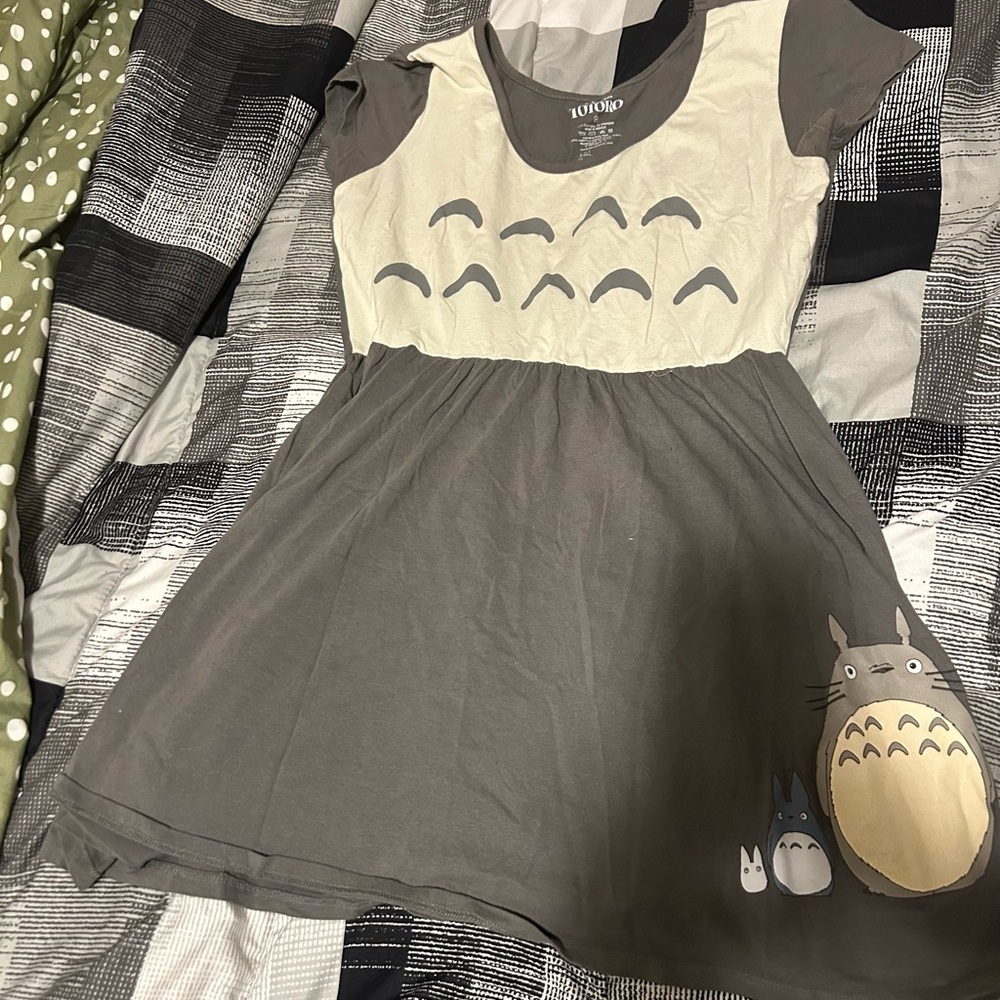 Her Universe Gray and Cream Dress with Character Design 👗